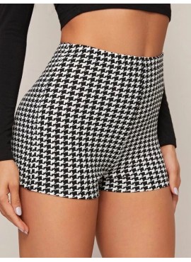 Houndstooth High Waist Shortie-Shorts