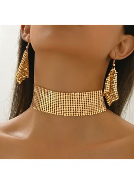 Metal Mat Choker with Matching Earrings